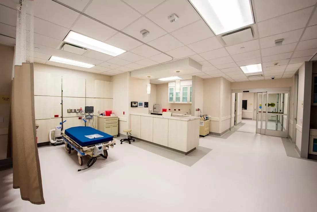 The Gill Center for Plastic Surgery and Dermatology photo 17